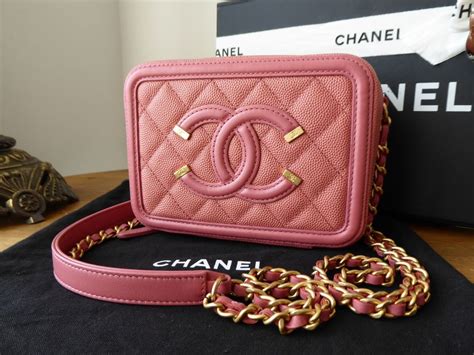 Chanel CC Filigree Vanity Clutch With Chain 